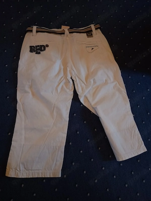 Dreiviertel Hose mit Gürtel