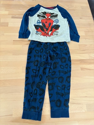 2 teiliger Kinder Schlafanzug Größe 110 von Marvel Spider Man 