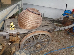  Alter Pritschenwagen