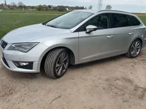 SEAT Leon Leon ST 1.4 TSI 150PS/Leder/Alcantara/Panorama