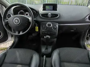 Renault Clio Bild 2