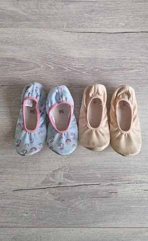 2 paar Turnschlappen Gr 34