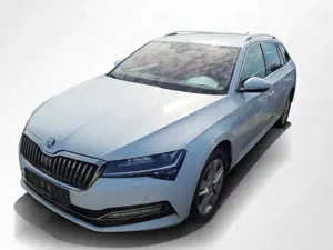 Skoda Superb Combi Style 2.0TDI DSG RFK/PDC/LED/AHK