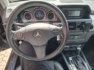 Mercedes-Benz GLK 220 GLK 220 CDI DPF 4Matic BlueEFFICIENCY 7G-TRONIC Bild 3