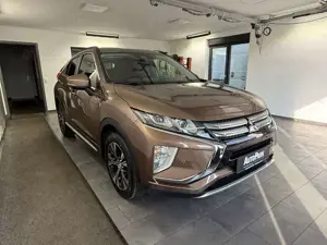 Mitsubishi Eclipse Cross 2WD* PDC*SHZ*Tempo*HUD* Bild 4