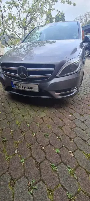 Mercedes-Benz B 220 CDI (BlueEFFICIENCY) 7G-DCT