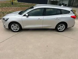 Ford Focus Turnier Cool  Connect 1. HD Automatik AHK