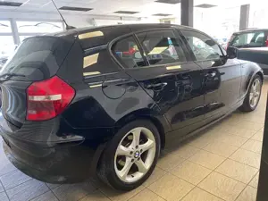 BMW 116 1 Limousine 116i Bild 3