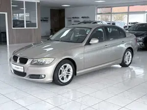 BMW 318 i Lim.+Automatik+Sitzh+Tempomat+2.Hand Bild 2