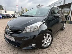 Toyota Yaris Life **RÜCKFAHRKAMERA**