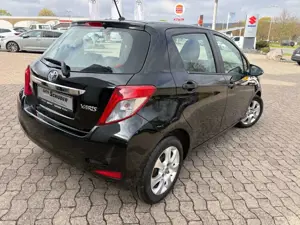 Toyota Yaris Life **RÜCKFAHRKAMERA** Bild 2