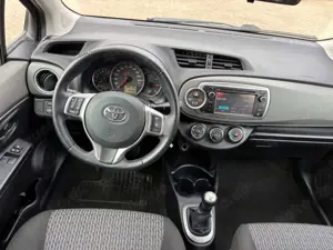 Toyota Yaris Life **RÜCKFAHRKAMERA** Bild 5