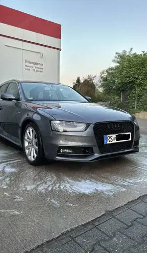 Audi A4 Avant 2.0 TDI DPF multitronic S line Sportpaket