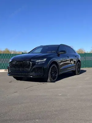 Audi RS Q8 TFSI quattro tiptronic