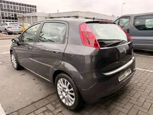 Fiat Grande Punto 1.4 8V *WENIG-KM*KLIMA*MFL*TOP* Bild 4