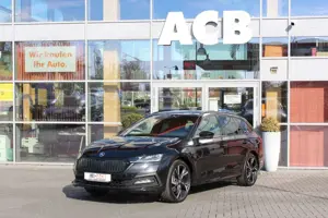 Skoda Octavia Combi Sportline 4x4 Pano 19" Sthzg
