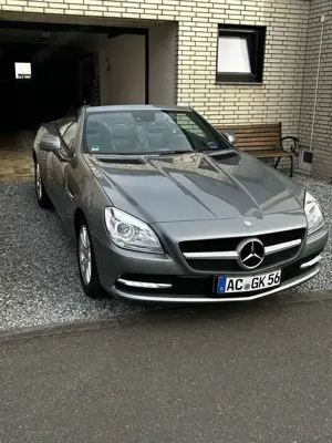 Mercedes-Benz SLK 200 (BlueEFFICIENCY)