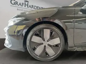 Volkswagen Passat Variant Signature 2.0 TDI 142 kW 4Motion R-Line Bild 3