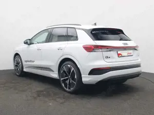 Audi Q4 e-tron S-Line 45 quattro / Matrix, Pano, AHK Bild 5