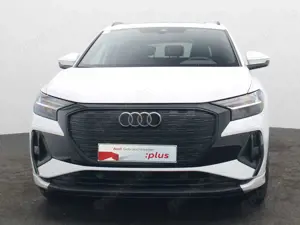 Audi Q4 e-tron S-Line 45 quattro / Matrix, Pano, AHK Bild 3