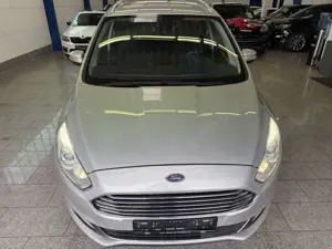 Ford Galaxy 2.0 TDCI*TITAN*7-STZ*AUT*NAV*PDC*KAMR*ACC Bild 3