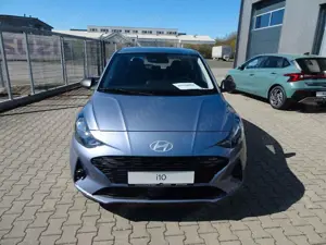 Hyundai i10 Wave Automatik Bild 2