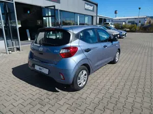 Hyundai i10 Wave Automatik Bild 5