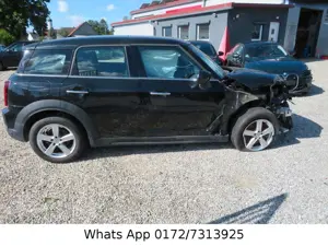 MINI Cooper SE Countryman Cooper S Essential Trim Bild 5