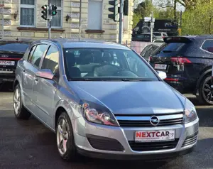 Opel Astra 1.8 Edition Plus|Automatik|Navi|AHK Bild 3