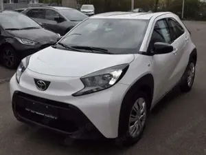 Toyota Aygo X Business Edition