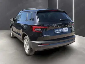 Skoda Karoq 2.0 TDI Ambition 4xSHZ* NAVI* AHZV* Klima Bild 4