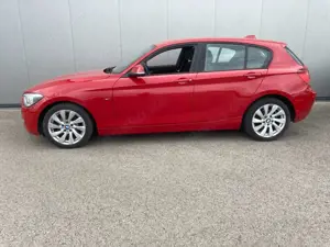 BMW 116 iA*Sport Line*AHK*Multi*Xenon*Kamera*Navi