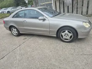 Mercedes-Benz CLK 200 CLK 200 Kompressor (209.342) Bild 3
