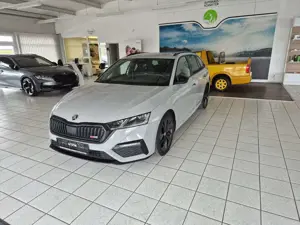Skoda Octavia Combi RS Pano AHZV Navi