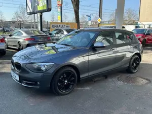 BMW 118 i Limousine Sport PDC/ Sitzheizung/ Allwetter
