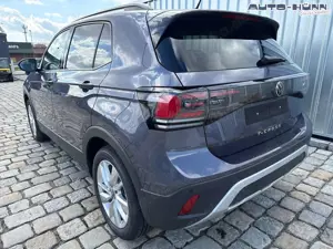 Volkswagen T-Cross Limited Edition 1,0 TSI 116 PS DSG - PDC vorne/... Bild 4
