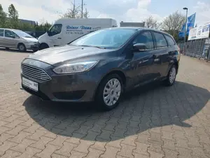 Ford Focus Kombi GARANTIE KLIMAANLAGE TÜV NEU KAMERA