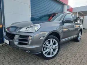 Porsche Cayenne Diesel 3.0 V6 /Scheckheft/ 20" Allwett