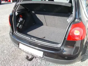 Volkswagen Golf V Lim. United 2.0 TDI,AHK Bild 5