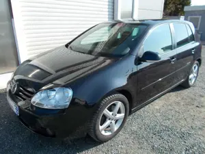 Volkswagen Golf V Lim. United 2.0 TDI,AHK Bild 3