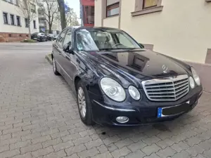 Mercedes-Benz E 320 Mercedes E 320 CDI 4Matic Avantgarde – Automatik – Bild 2