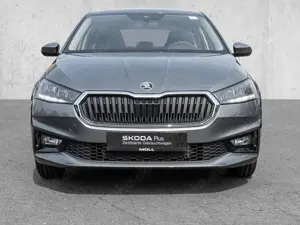 Skoda Fabia 1.0 TSI Selection 130 Jahre LED PDC ALU Bild 3