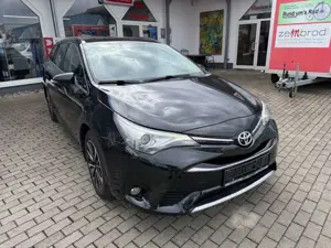 Toyota Avensis Bild 2