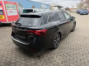Toyota Avensis Bild 4