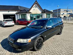 Volvo V70 D5 Momentum LEDER XENON KLIMA TEMPOMAT 09/27