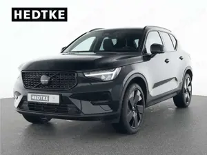 Volvo XC40 27% NACHLASS AUF UPE! XC40 B3 Plus Black Edition