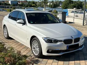 BMW 330 330e iPerformance Luxury Line