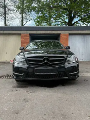 Mercedes-Benz C 180 C 180 CGI BlueEfficiency Edition 1 (204.349) Bild 3