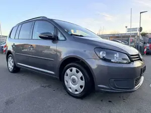 Volkswagen Touran Comfortline / 7-Sitzer
