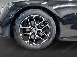 Mercedes-Benz E 220 d T AVANTGARDE+DIGITAL+DISTR+Memo+Pano+360 Bild 4